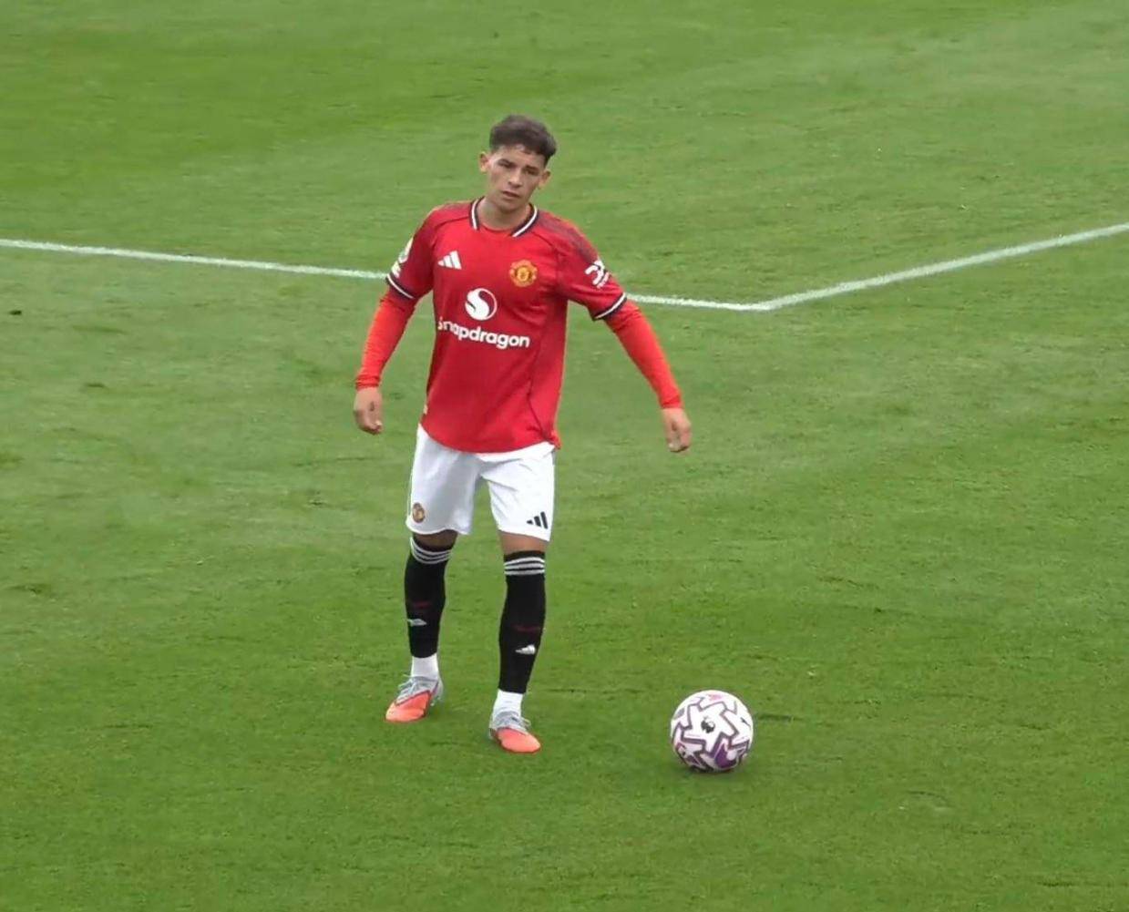 阿莫林改革训练激活曼联!青训福登圣诞有望首秀,已成马奎尔小弟