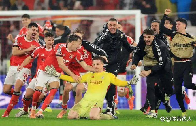 从4连败到压哨晋级！穆里尼奥63岁生日后奇迹一战，门将绝杀让皇马跌出前8